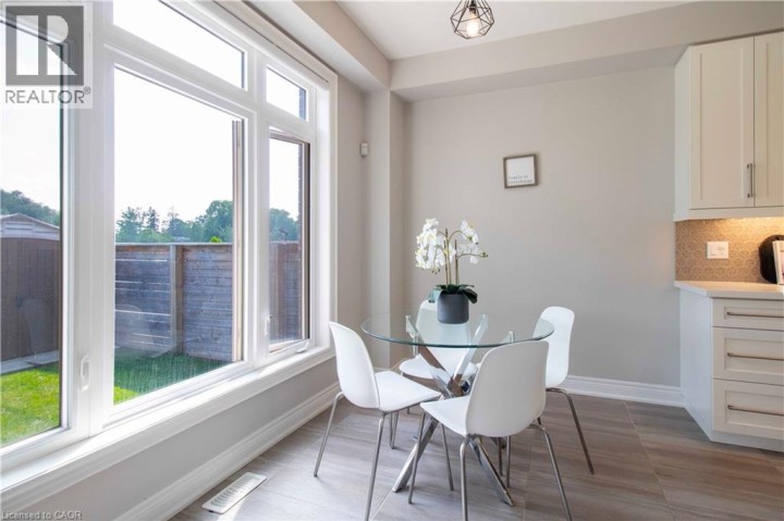 Photo 15 at 19 Secinaro Avenue, Southcote / Duff’s Cors, Ancaster