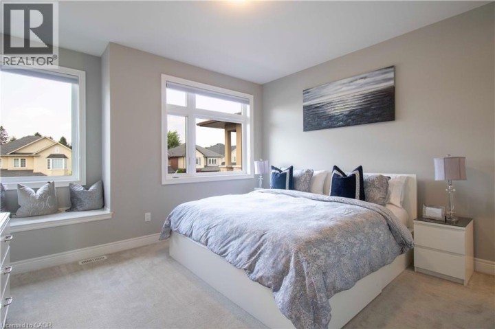 Photo 32 at 19 Secinaro Avenue, Southcote / Duff’s Cors, Ancaster