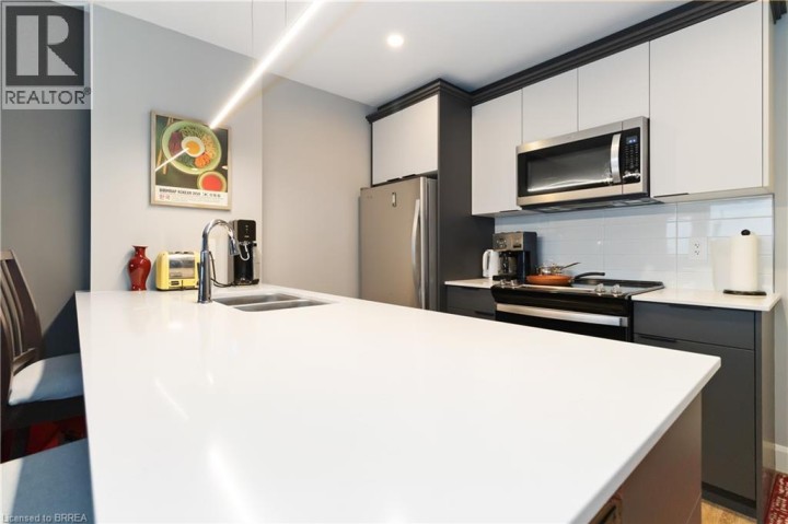 Photo 26 at 409 - 34 Norman Street, Fairview / Greenbrier, Brantford