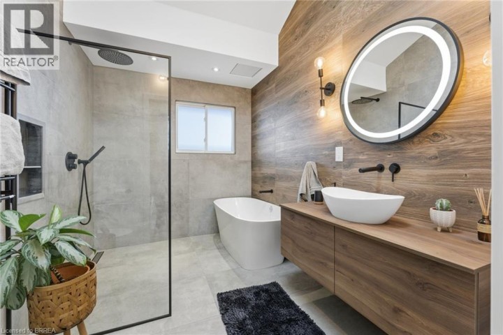 Photo 17 at 35 Hickery Place, Echo Place, Brantford