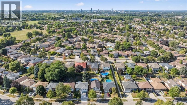 Photo 45 at 263 The Country Way, Laurentian Hills / Country Hills W, Kitchener