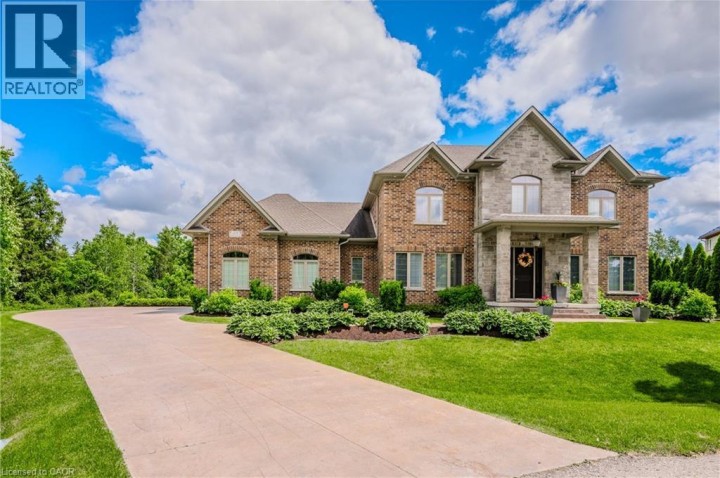 Photo 1 at 23 Highgrove Court, Blair, Cambridge