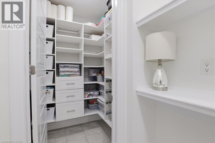 Photo 13 at 328 Shady Glen Crescent, Trussler, Kitchener