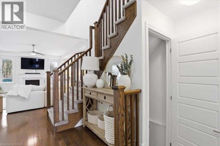 Photo 5 at 328 Shady Glen Crescent, Trussler, Kitchener