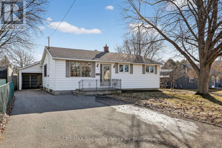 Photo 2 at 26 Ontario Street, Tillsonburg