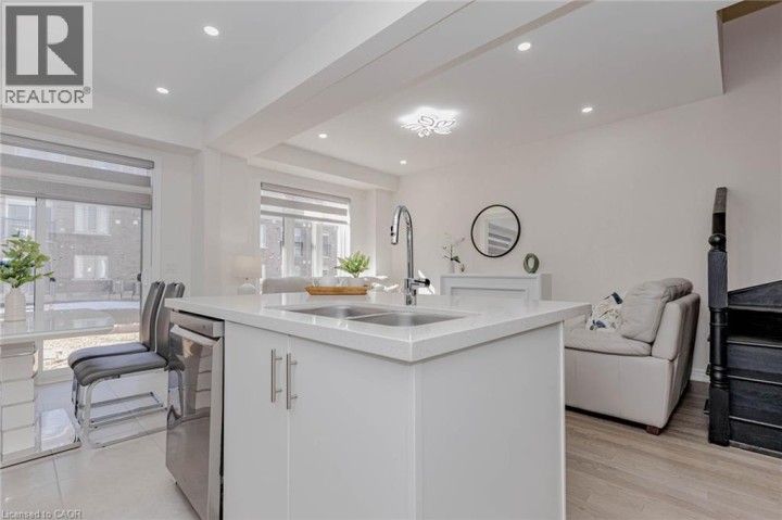 Photo 15 at 172 Beckview Drive, Downtown Kitchener / East Ward, Kitchener