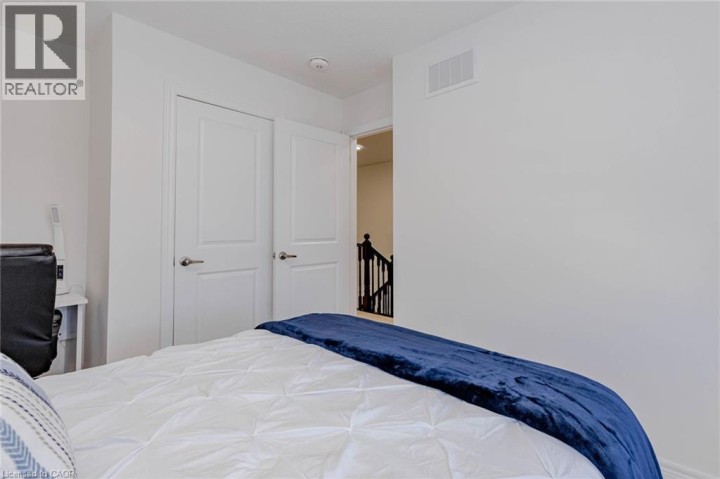 Photo 35 at 172 Beckview Drive, Downtown Kitchener / East Ward, Kitchener