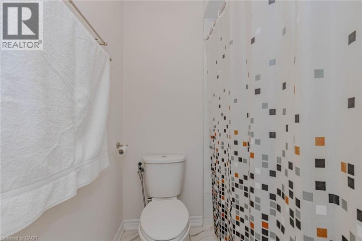 Photo 36 at 172 Beckview Drive, Downtown Kitchener / East Ward, Kitchener