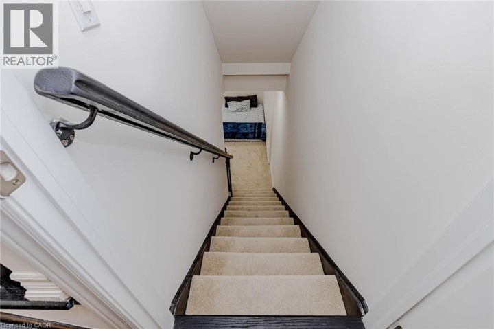 Photo 40 at 172 Beckview Drive, Downtown Kitchener / East Ward, Kitchener