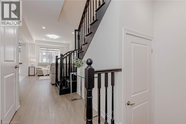 Photo 5 at 172 Beckview Drive, Downtown Kitchener / East Ward, Kitchener