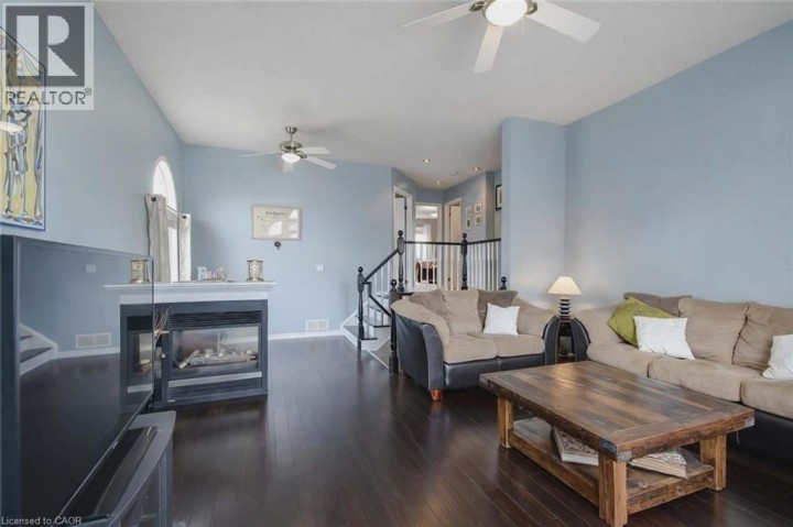 Photo 17 at 15 Waffler Crescent, Branchton Park, Cambridge