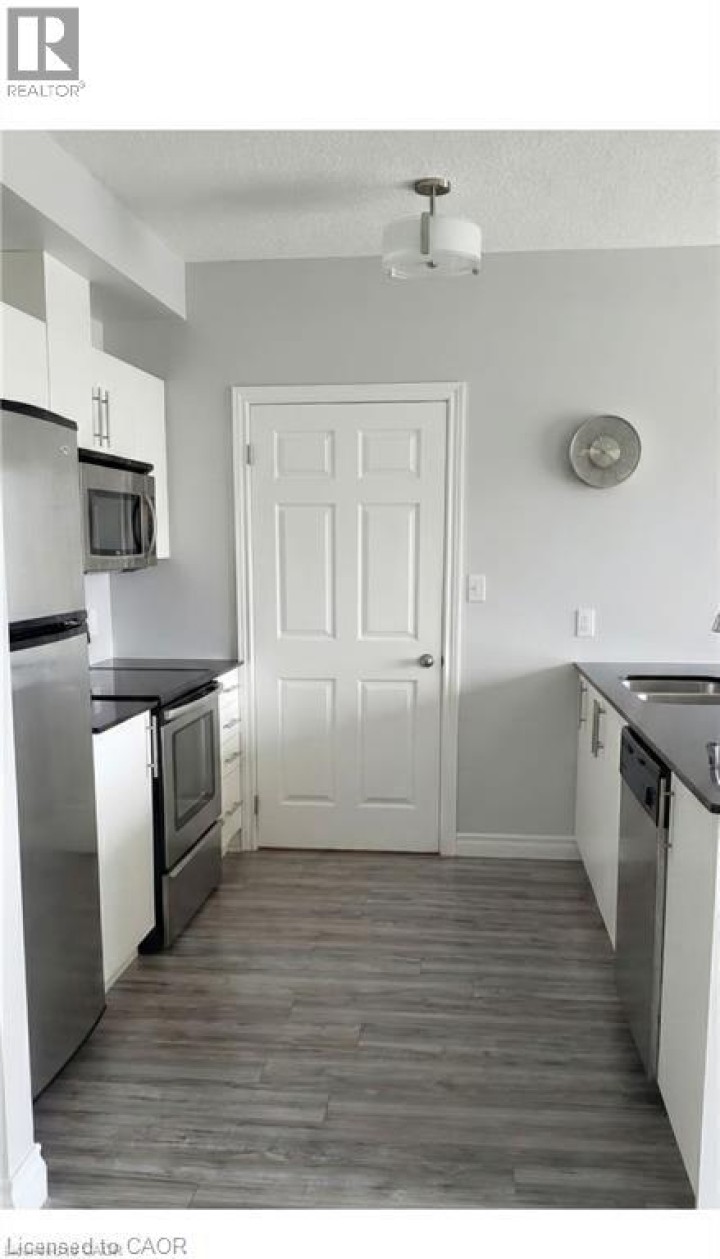 Photo 11 at 501 - 170 N Water Street, City Core / Wellington, Cambridge