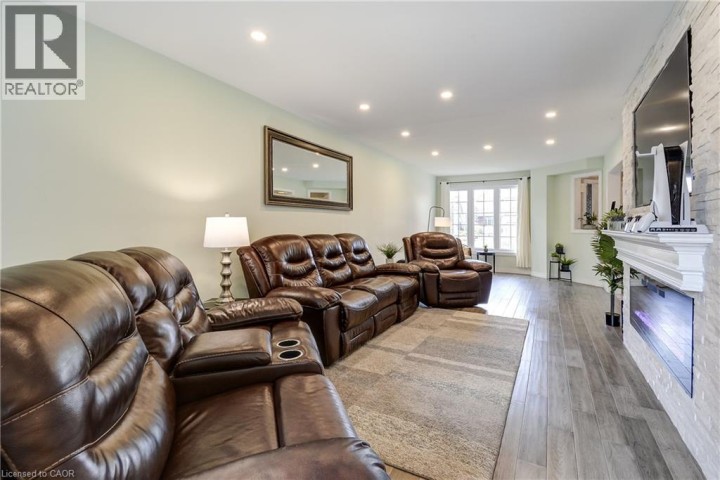 Photo 12 at 20 Derbyshire Street, Maple Lane Annex, Ancaster