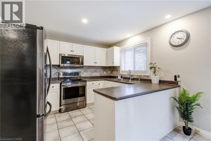 Photo 18 at 20 Derbyshire Street, Maple Lane Annex, Ancaster