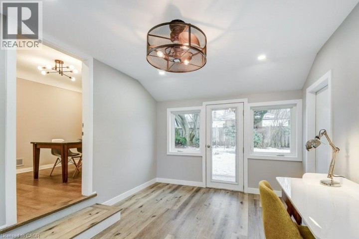 Photo 14 at 34 Oakley Court, Dancaster / Nakoma / Maple Lane, Ancaster