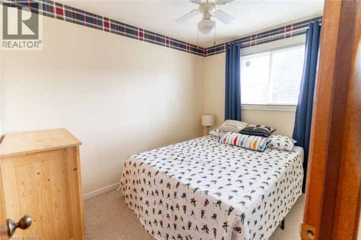 Photo 19 at 76 Enfield Crescent, Brantwood Park, Brantford