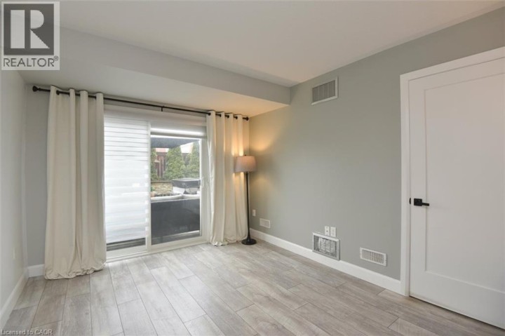 Photo 27 at 13 Emick Drive, Meadowlands, Ancaster