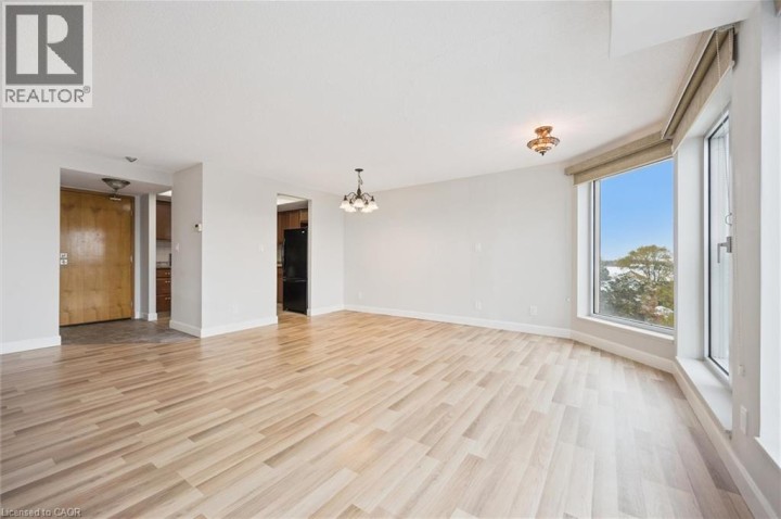 Photo 17 at 507 - 190 Hespeler Road, Elgin Park / Coronation, Cambridge