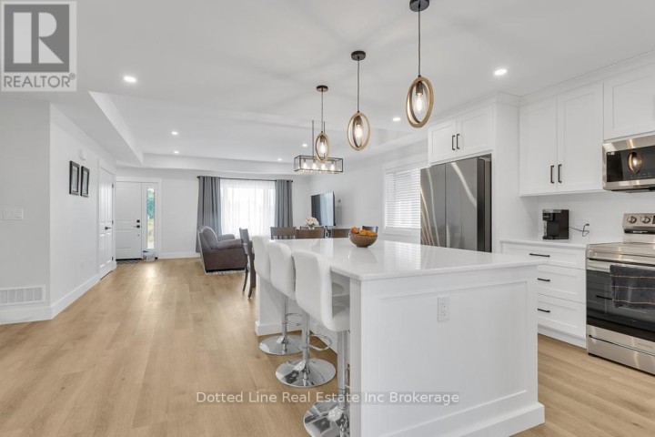 Photo 7 at 18 Walnut Drive, Tillsonburg