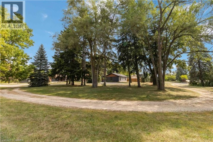 Photo 4 at 232 E Paris Road, Ewing, Brantford