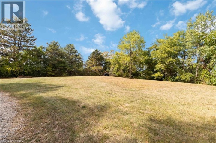 Photo 5 at 232 E Paris Road, Ewing, Brantford