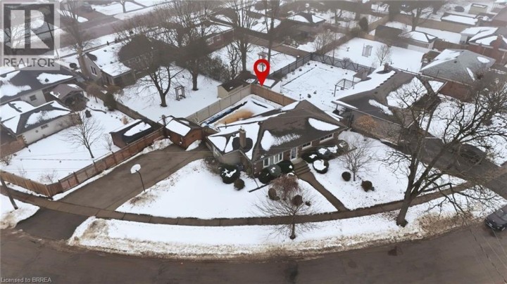 Photo 2 at 37 Hillier Crescent, Sky Acres, Brantford