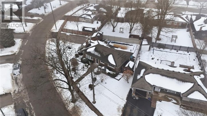 Photo 34 at 37 Hillier Crescent, Sky Acres, Brantford