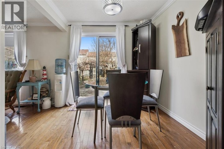 Photo 14 at 37 Edgemere Drive, Churchill Park / Moffatt Creek, Cambridge