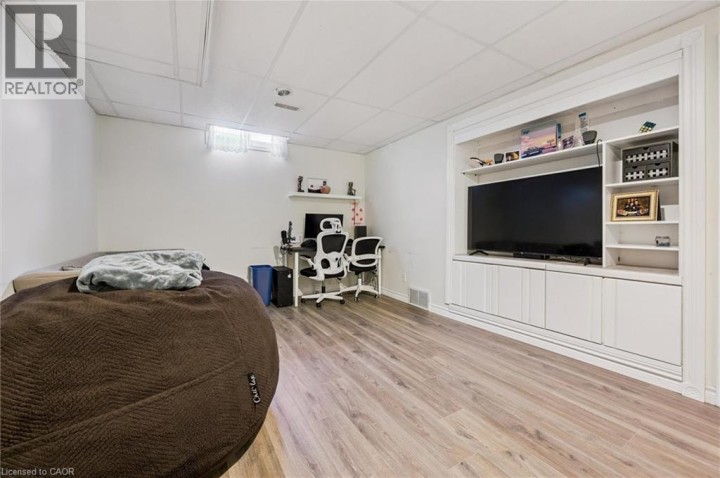 Photo 33 at 37 Edgemere Drive, Churchill Park / Moffatt Creek, Cambridge