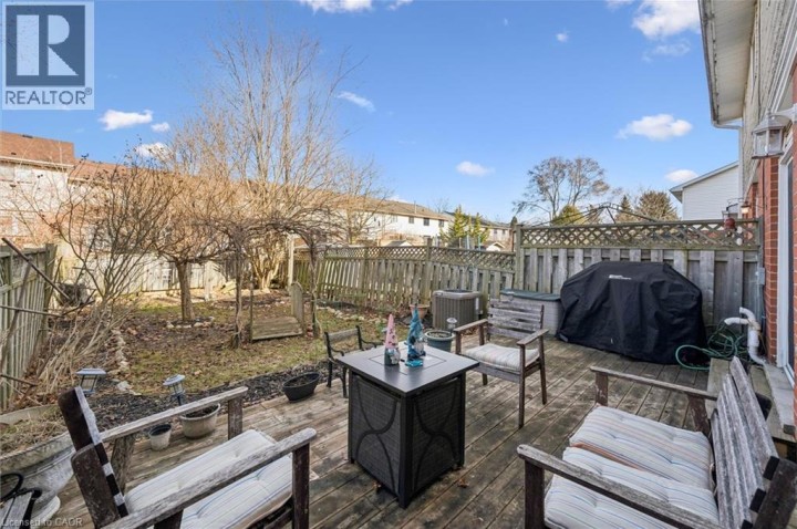 Photo 37 at 37 Edgemere Drive, Churchill Park / Moffatt Creek, Cambridge