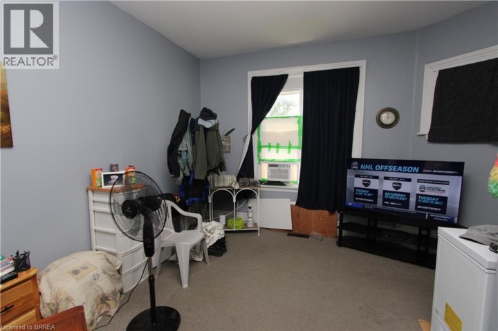 Photo 15 at 62 Arthur Street, Victoria / Arthur, Brantford