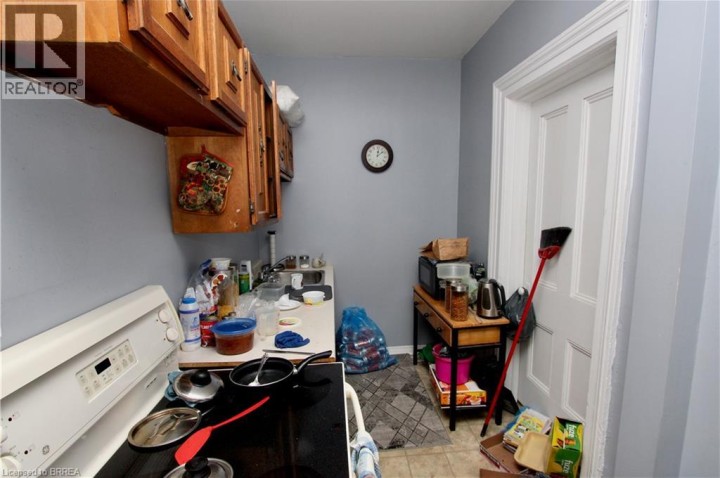 Photo 20 at 62 Arthur Street, Victoria / Arthur, Brantford