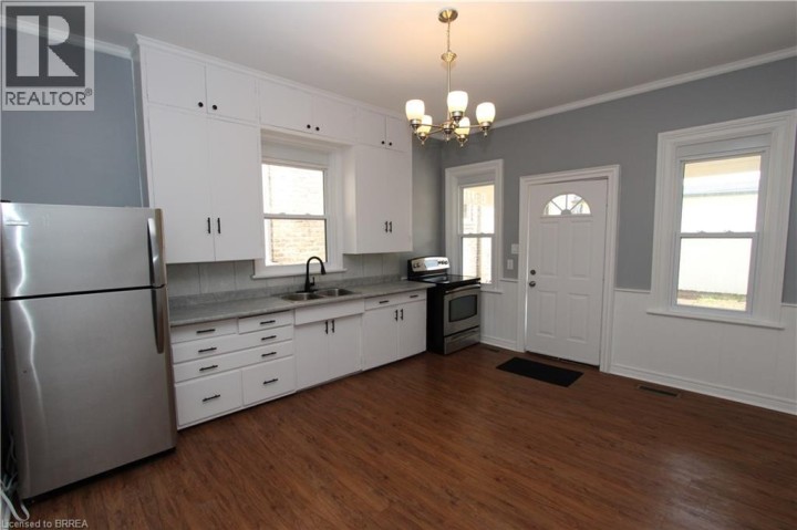 Photo 35 at 62 Arthur Street, Victoria / Arthur, Brantford