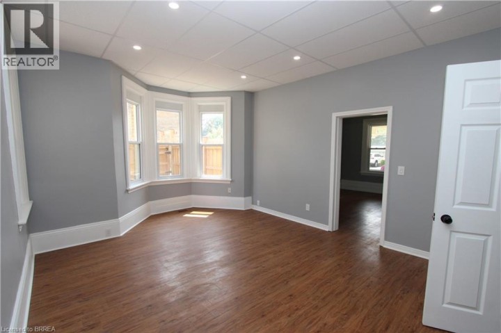 Photo 37 at 62 Arthur Street, Victoria / Arthur, Brantford