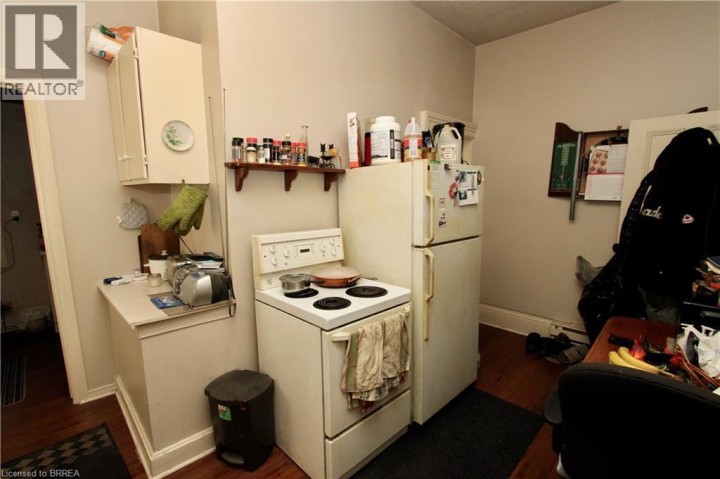 Photo 7 at 62 Arthur Street, Victoria / Arthur, Brantford