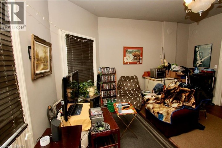 Photo 9 at 62 Arthur Street, Victoria / Arthur, Brantford