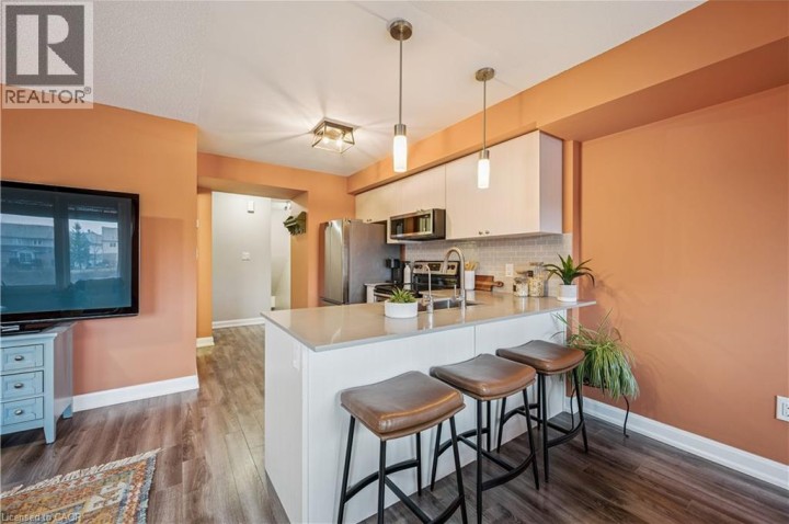 Photo 8 at 17 - 350 Fisher Mills Road, Blackbridge / Fisher Mills / Glenchristie / Hagey / Silver Heights, Cambridge