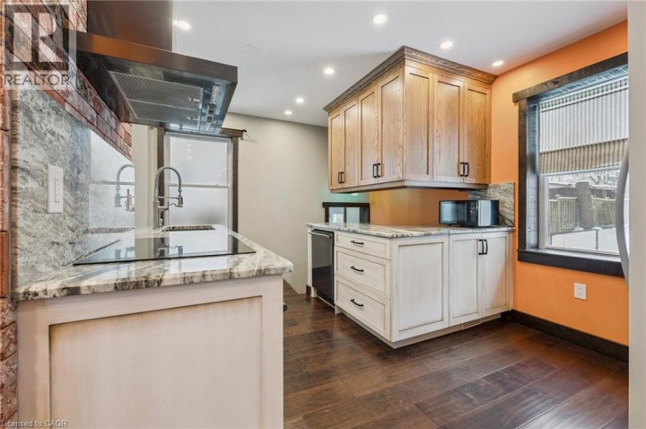 Photo 16 at 838 Moore Street, Preston South, Cambridge