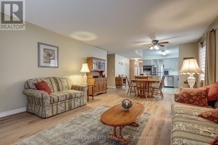 Photo 7 at 19 Brasher Drive, Tillsonburg