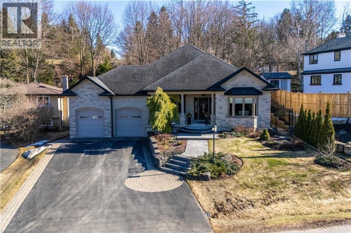 Photo 1 at 200 Falling Brook Drive, Oakhill / Clearview Ancaster Heights / Mohawk, Ancaster