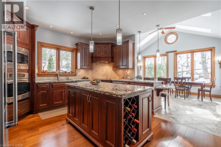 Photo 17 at 200 Falling Brook Drive, Oakhill / Clearview Ancaster Heights / Mohawk, Ancaster