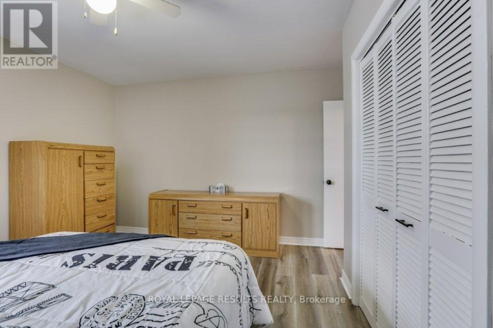 Photo 11 at 6247 Imperial Road, Rural Malahide, Malahide