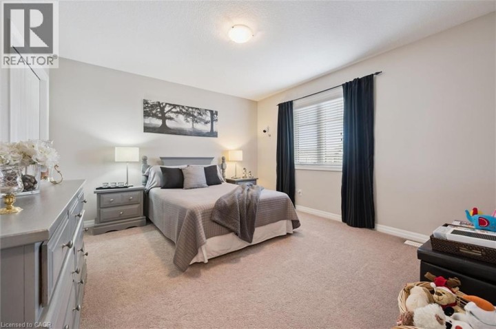 Photo 18 at 14 Castlebay Street, Huron Park, Kitchener