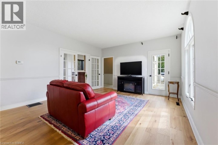 Photo 8 at 46 Tutela Heights, Tutela Heights, Brantford