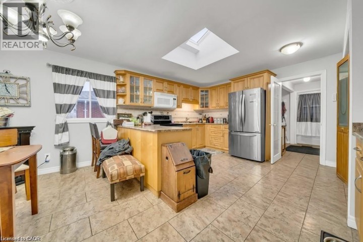 Photo 17 at 15 Anderson Drive, Churchill Park / Moffatt Creek, Cambridge