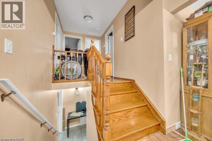 Photo 21 at 15 Anderson Drive, Churchill Park / Moffatt Creek, Cambridge