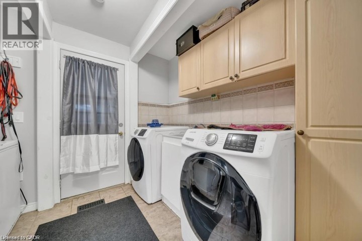 Photo 38 at 15 Anderson Drive, Churchill Park / Moffatt Creek, Cambridge