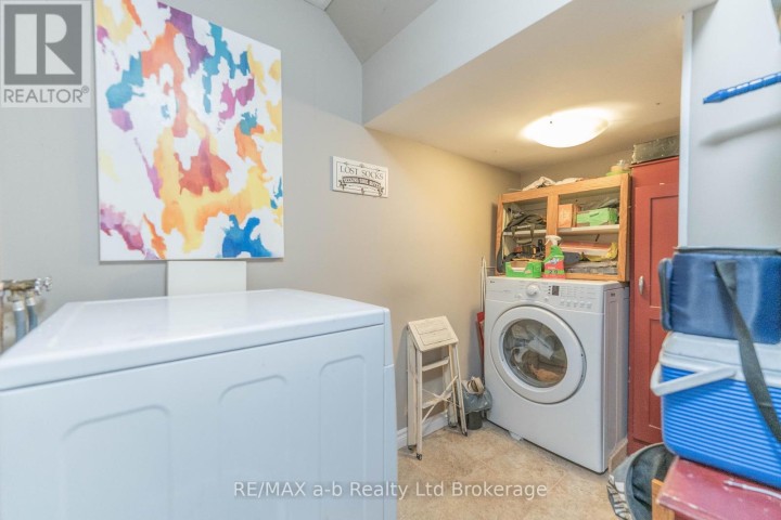 Photo 23 at 13 N Potters Road, Tillsonburg