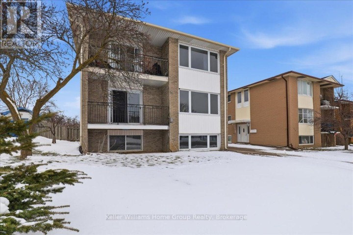 Photo 2 at 118 Chandler Drive, Kitchener