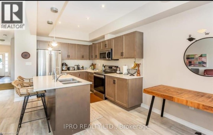 Photo 11 at 78 - 324 Equestrian Way, Briardean / River Flats / Beaverdale, Cambridge